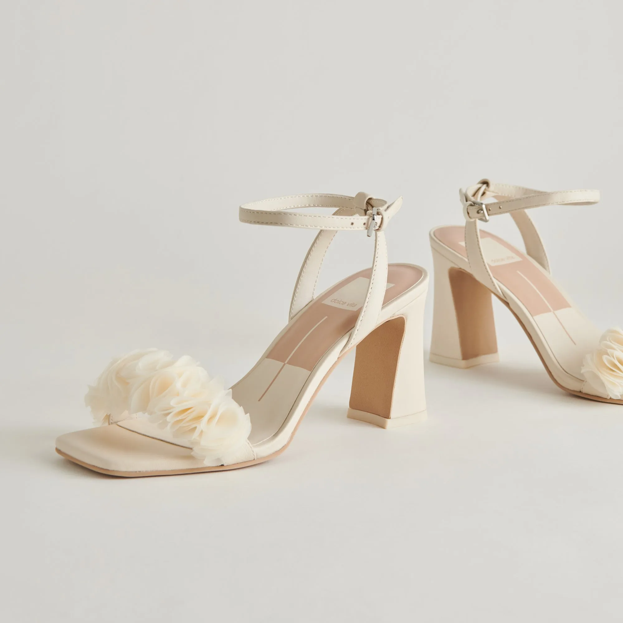IESHA HEELS IVORY LEATHER - re:vita