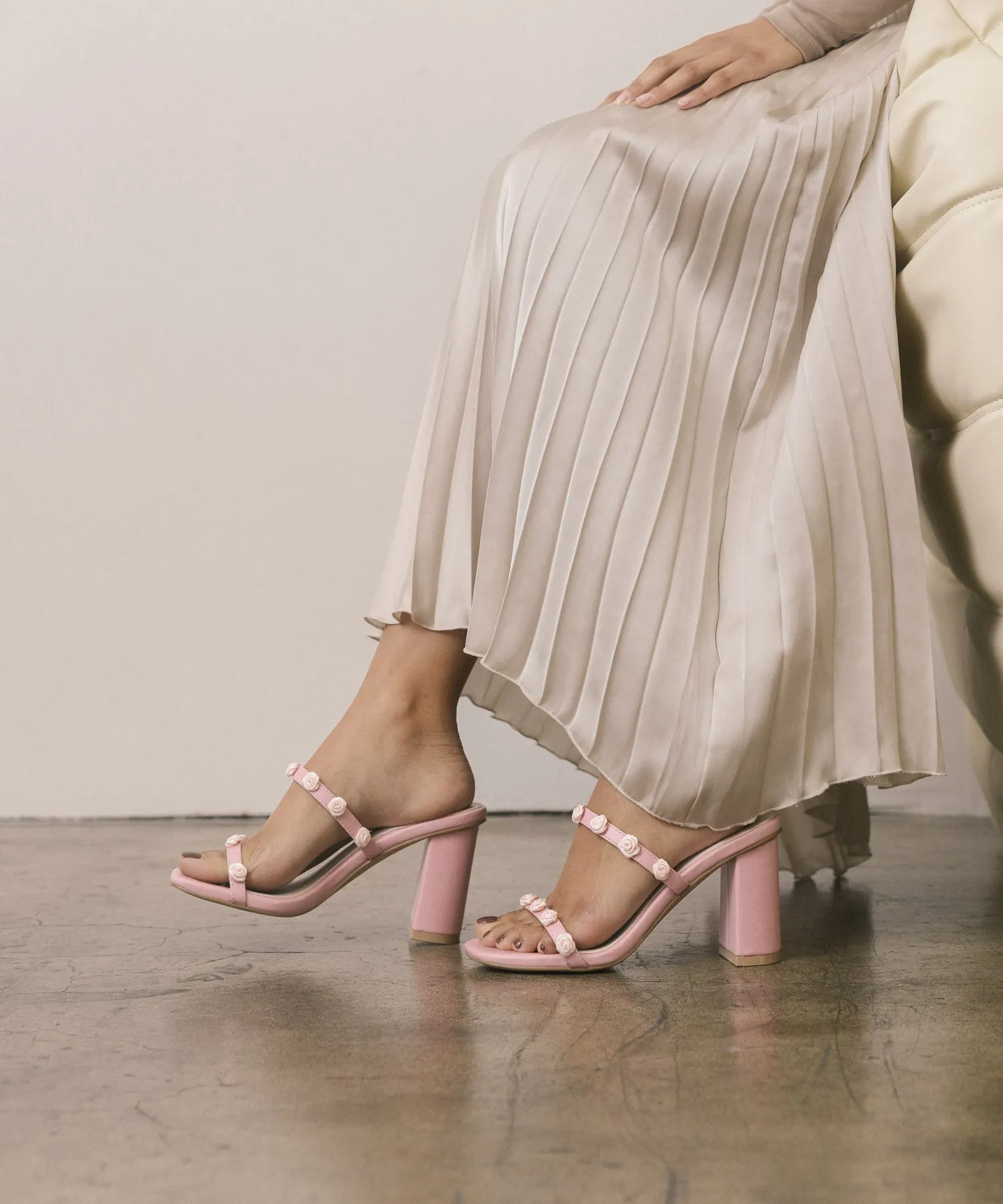 The Nia | Pink Rosette Adorned Heel